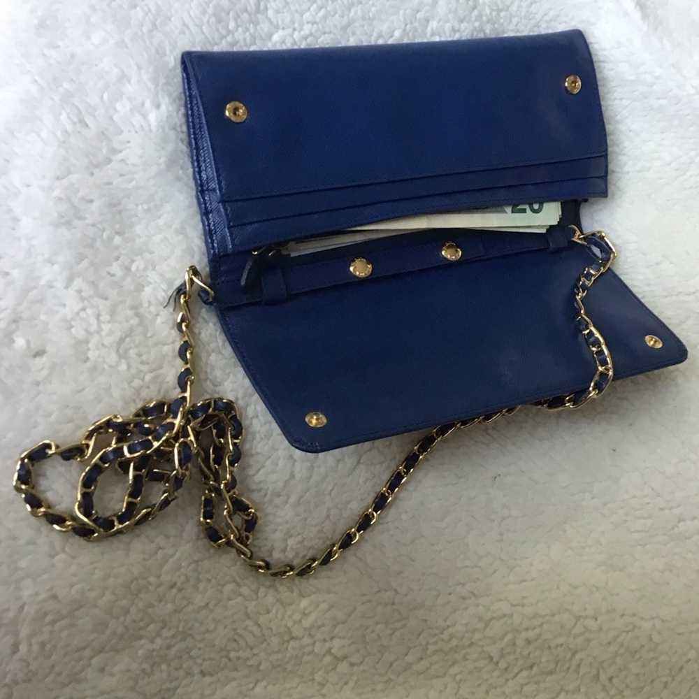 Prada Navy Leather Clutch with Gold Chain - Picture 5 of 9